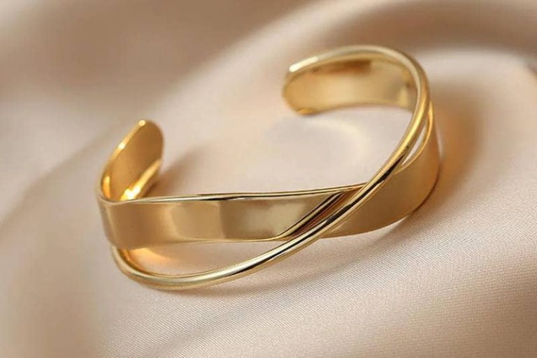 Copper cross bangle