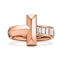 t1 ring with baguette diamonds on one side