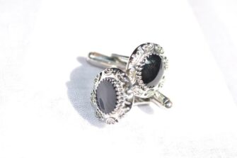 White Gold vs Silver: Complete Guide to the Differences