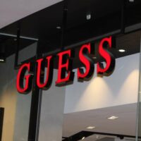 GUESS outlet