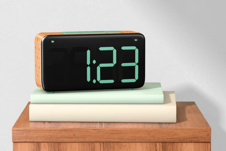 alarm clock showing 1:23