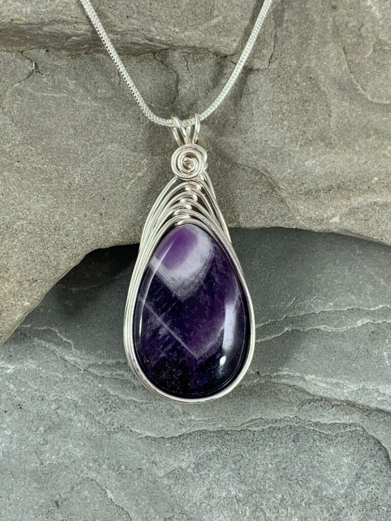 AAA Chevron Amethyst: Hochwertige Heilsteine (1 Kg-Packung, 6-7 Stück