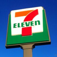 7-eleven road sign
